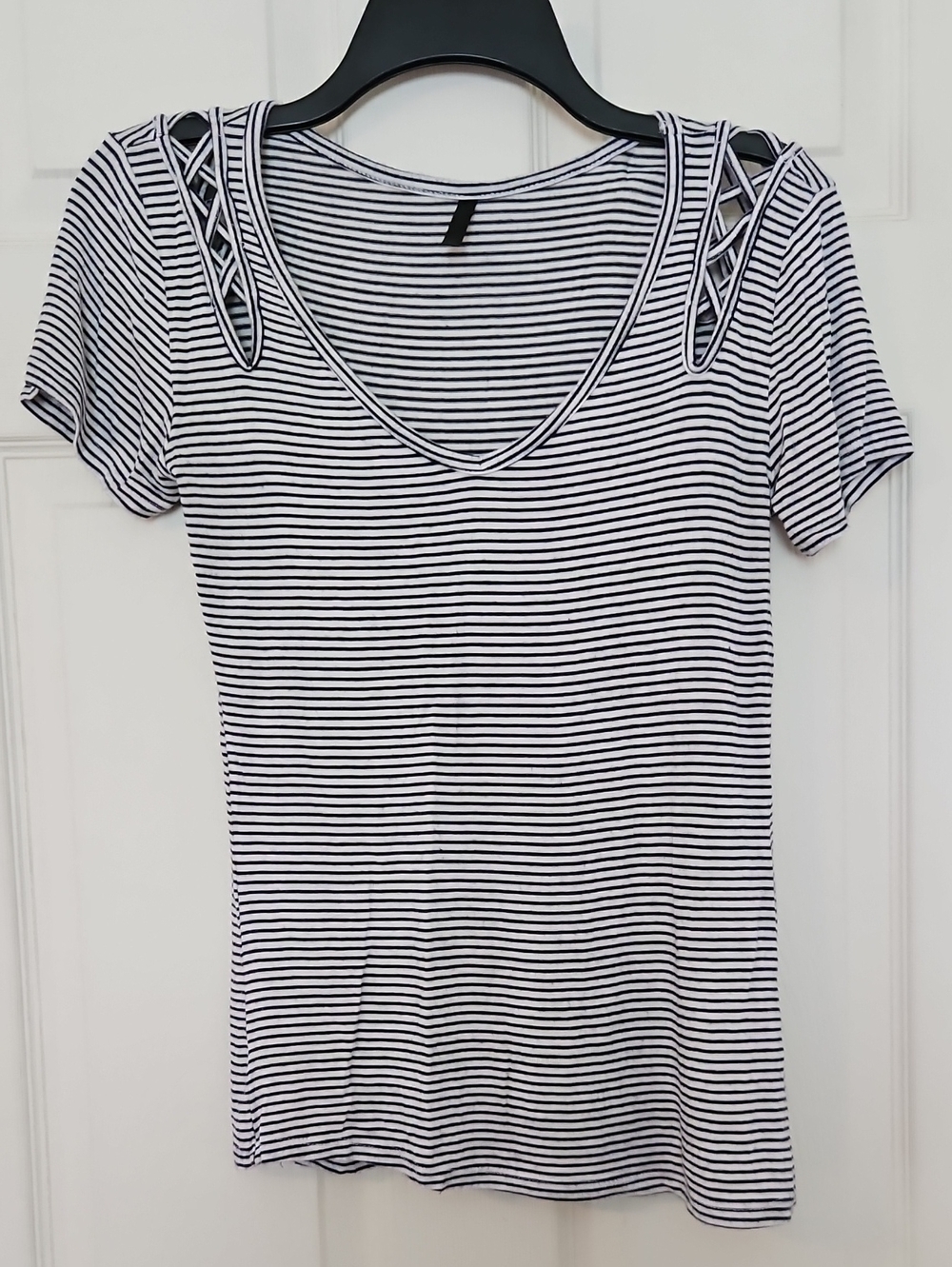 Striped Short Sleeve V-Neck Top with Shoulder Cutouts - Black & White